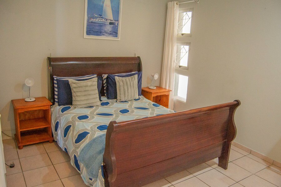 LookOut Ramsgate, Self-catering accommodation and holiday rental, Ramsgate, KZN - holiday home interior