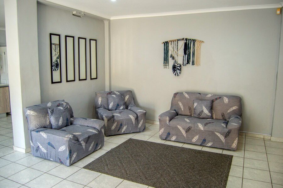 LookOut Ramsgate, Self-catering accommodation and holiday rental, Ramsgate, KZN - holiday home interior