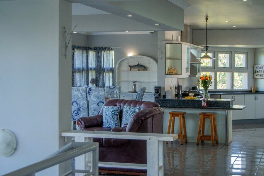 LookOut Ramsgate, Self-catering accommodation and holiday rental, Ramsgate, KZN - holiday home interior