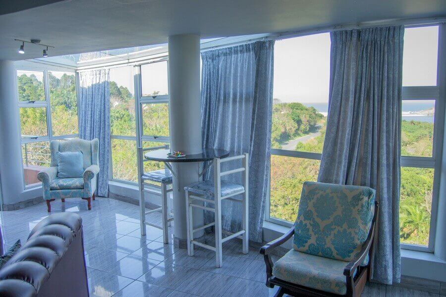 LookOut Ramsgate, Self-catering accommodation and holiday rental, Ramsgate, KZN - holiday home interior